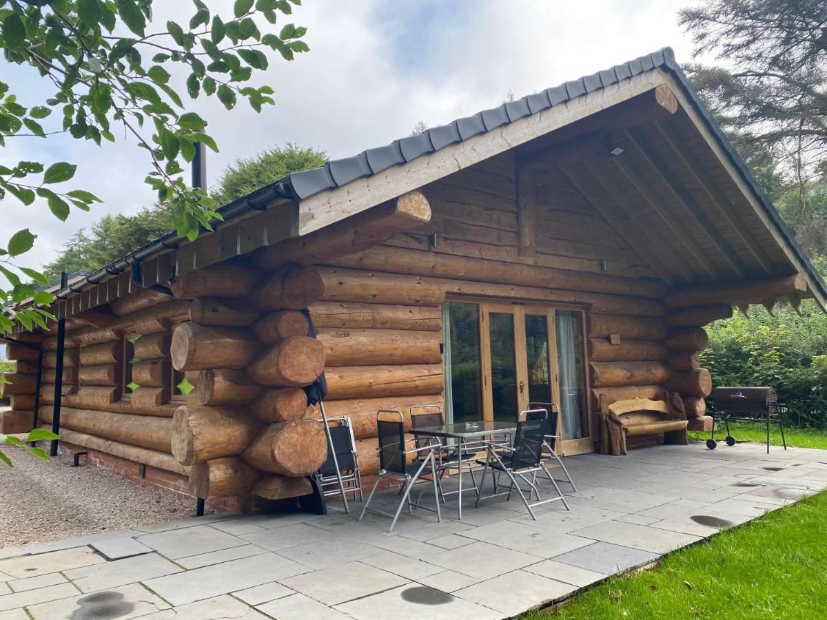 Ewes Water Log Cabins Langholm Dış mekan fotoğraf
